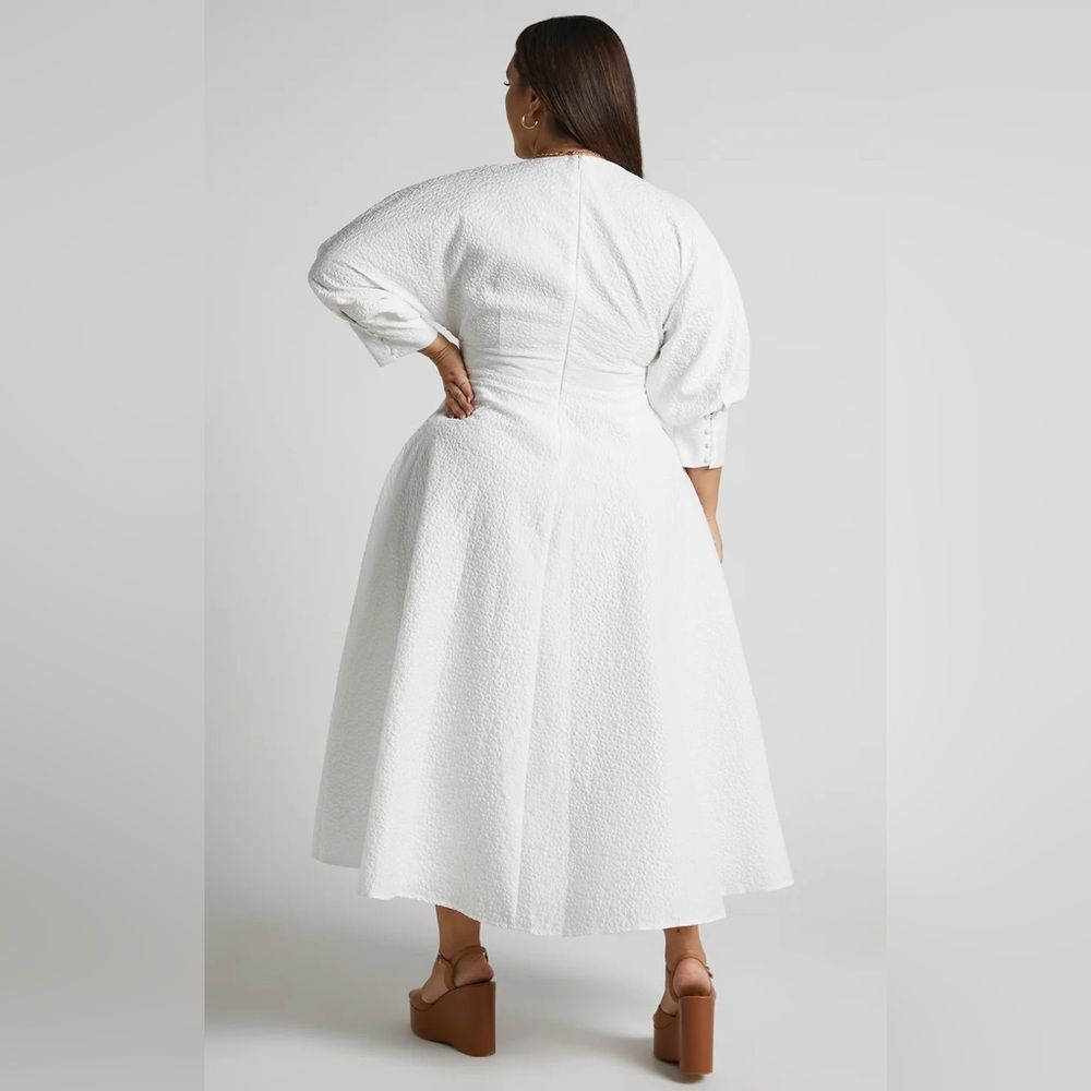 ShowPo Ashtina Midi Dress-V Neck Cut Out Puff Sleeve Dress in White Size 16 NEW - Picture 2 of 12